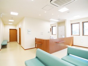 花見川ひかり整形外科　待合