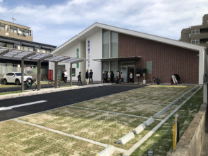 春岡通クリニック外観