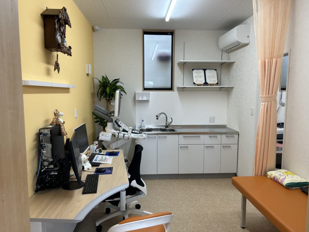 さがわキッズクリニック　診察室